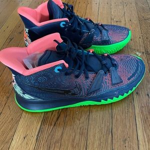 Nike Kyrie 7s - like-new - size 13